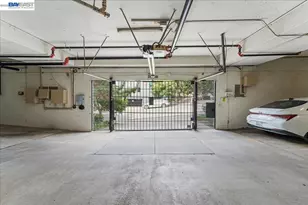 3768 Harrison St, Oakland, CA 94611 - Photo 26