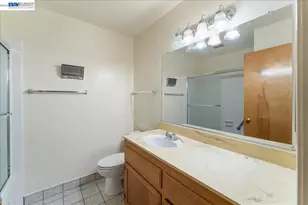 3768 Harrison St, Oakland, CA 94611 - Photo 20