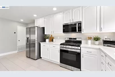 35845 Tozier St., Newark, CA 94560 - Photo 12