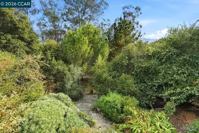 4080 Lambert, El Sobrante, CA 94803 - Photo 32