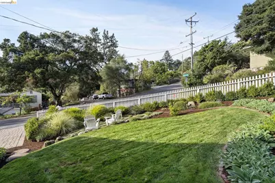 6200 Aspinwall Rd, Oakland, CA 94611 - Photo 30