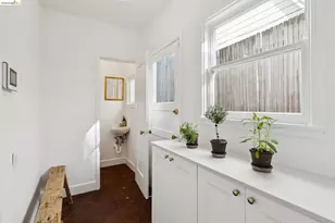 6200 Aspinwall Rd, Oakland, CA 94611 - Photo 16