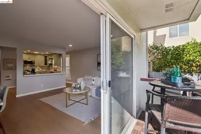 127 Bayo Vista Ave #104, Oakland, CA 94611 - Photo 22