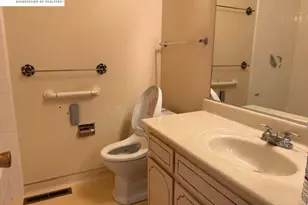 3204 Fiji Ln, Alameda, CA 94502 - Photo 8