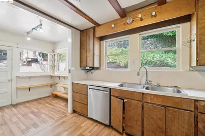 2605 Hilgard Ave, Berkeley, CA 94709 - Photo 28