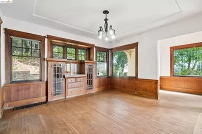 2605 Hilgard Ave, Berkeley, CA 94709 - Photo 24