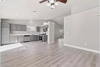 2422 Presidente St, Stockton, CA 95210 - Photo 16