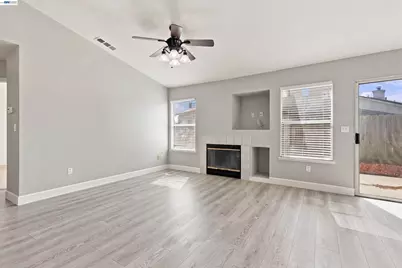 2422 Presidente St, Stockton, CA 95210 - Photo 18