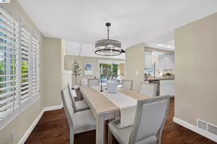 7776 Knollbrook Dr, Pleasanton, CA 94588 - Photo 14