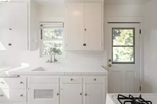 3048 Halcyon Ct, Berkeley, CA 94705 - Photo 4