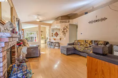 930 Elk Run Ter, Brentwood, CA 94513 - Photo 10