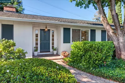 26 Ravenhill Ln, Moraga, CA 94556 - Photo 8