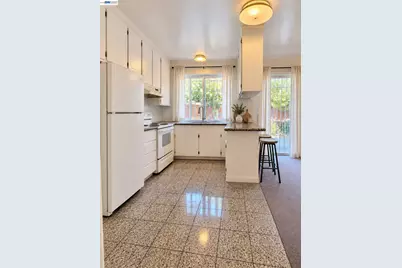 38 Kelloch Ave, San Francisco, CA 94134 - Photo 8