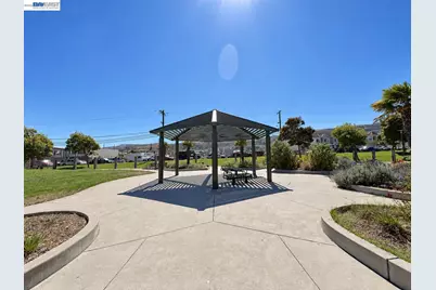 38 Kelloch Ave, San Francisco, CA 94134 - Photo 24