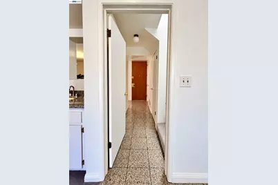 38 Kelloch Ave, San Francisco, CA 94134 - Photo 18