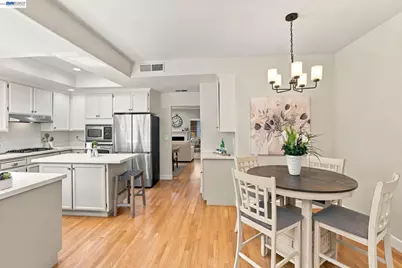 1655 Geary Rd #21, Walnut Creek, CA 94597 - Photo 14