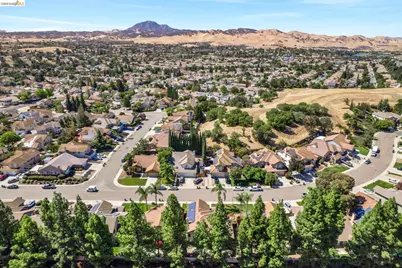 4437 Rock Island Dr, Antioch, CA 94509 - Photo 6