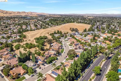 4437 Rock Island Dr, Antioch, CA 94509 - Photo 8