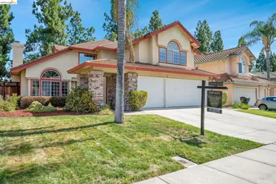 4437 Rock Island Dr, Antioch, CA 94509 - Photo 4