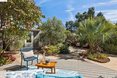 642 27th St, Richmond, CA 94804 - Photo 52
