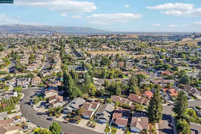 4893 Shadowfalls Dr, Martinez, CA 94553 - Photo 66