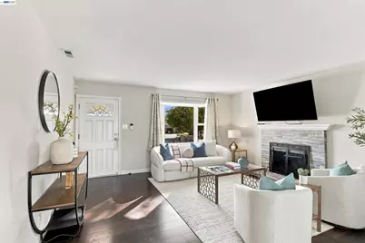 36054 Rosewood Dr, Newark, CA 94560 - Photo 12