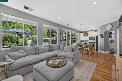 689 Summerwood Dr, Brentwood, CA 94513 - Photo 16