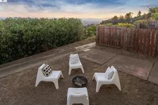 81 Colgett Dr, Oakland, CA 94619 - Photo 52
