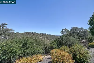506 Quail Hill Ct, Walnut Creek, CA 94595 - Photo 2