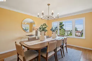 5235 Harbord Dr, Oakland, CA 94618 - Photo 12