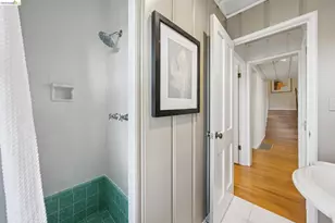 5235 Harbord Dr, Oakland, CA 94618 - Photo 66