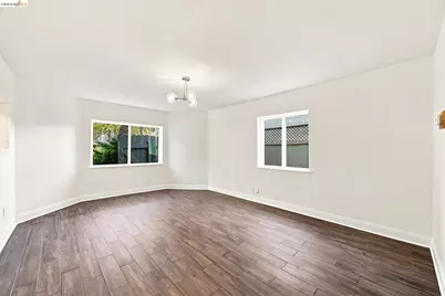 1324 Fitzgerald St, Oakland, CA 94608 - Photo 34