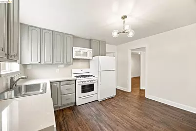 1324 Fitzgerald St, Oakland, CA 94608 - Photo 36
