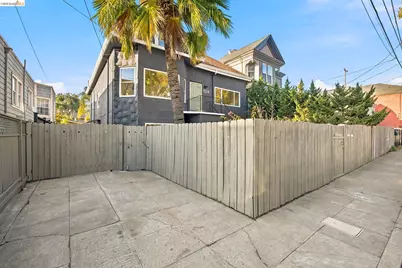 1324 Fitzgerald St, Oakland, CA 94608 - Photo 74