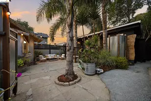1324 Fitzgerald St, Oakland, CA 94608 - Photo 70