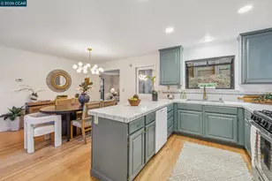 6480 Oakwood Dr, Oakland, CA 94611 - Photo 14