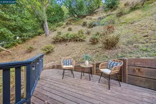 6480 Oakwood Dr, Oakland, CA 94611 - Photo 32