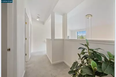 6480 Oakwood Dr, Oakland, CA 94611 - Photo 18