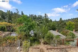 6625 Thornhill Dr, Oakland, CA 94611 - Photo 38