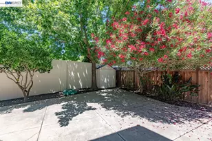 282 Del Valle Ct, Pleasanton, CA 94566 - Photo 46