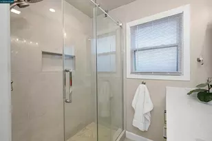 1193 Almendra Ct, Concord, CA 94518 - Photo 20