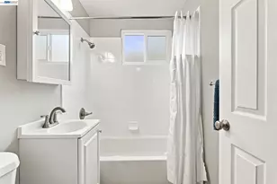 1432 Lodi Ave, San Mateo, CA 94401 - Photo 32