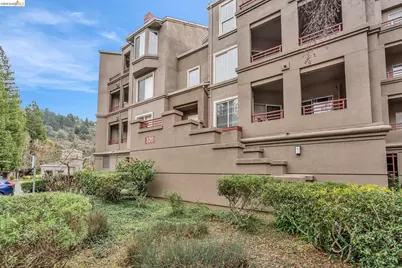 320 Caldecott #217, Oakland, CA 94618 - Photo 24