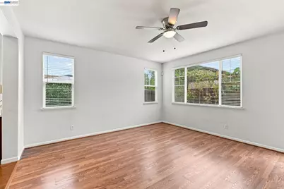 400 Chase St, Mountain House, CA 95391 - Photo 8
