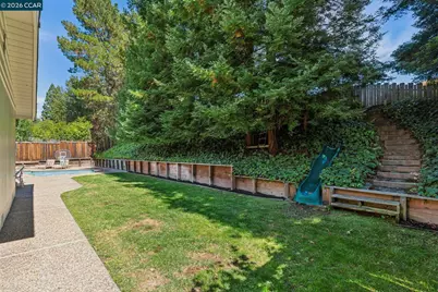 139 Hodges Dr, Moraga, CA 94556 - Photo 34