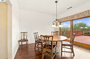 4934 Stoneridge Rd, Oakland, CA 94605 - Photo 12