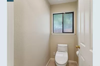 225 Valley Glen Ln, Martinez, CA 94553 - Photo 22