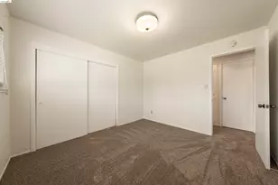 9107 Yount Ct, Elk Grove, CA 95624 - Photo 14