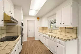9107 Yount Ct, Elk Grove, CA 95624 - Photo 40