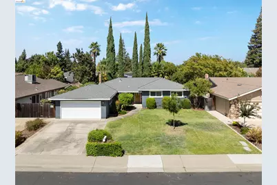 9107 Yount Court, Elk Grove, CA 95624 - Photo 2